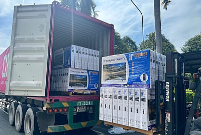 Hàng cho mùa tiêu dùng cuối năm, Smart TV là những sản phẩm không thể thiếu trong mỗi gia đình, công sở